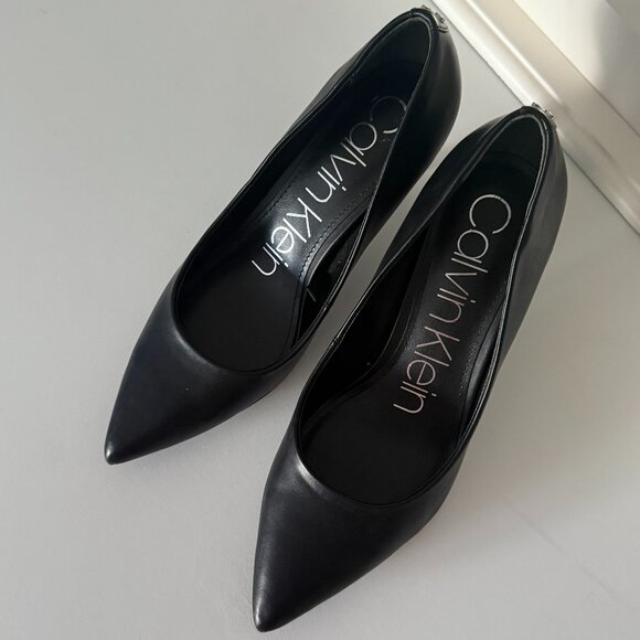 CK Black dress pumps Sz 7.5 M - Picture 1 of 6